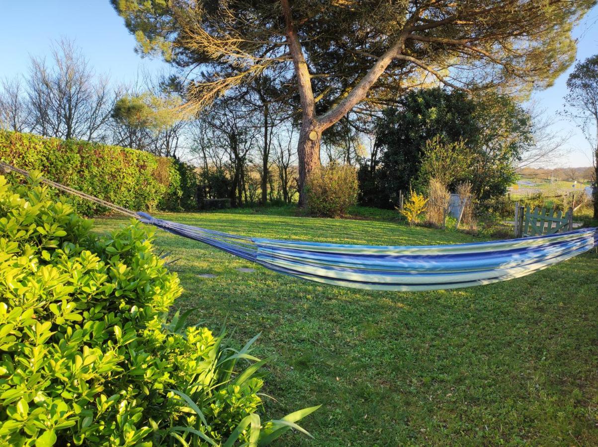 Gite Du Petit Gue Frossay Exterior photo